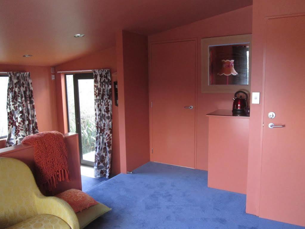 The Lighthouse Lookout Bed & Breakfast Тутукака Екстериор снимка