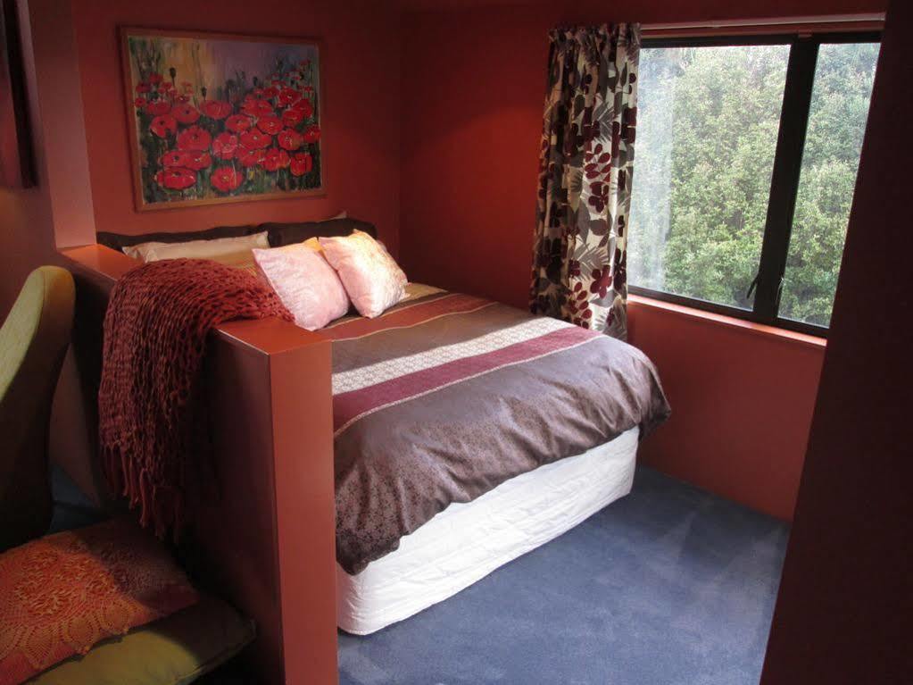 The Lighthouse Lookout Bed & Breakfast Тутукака Екстериор снимка